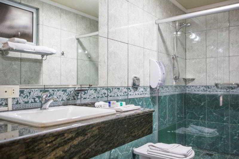 Astron Suites Sao Jose Dos Pinhais By Nobile Eksteriør billede
