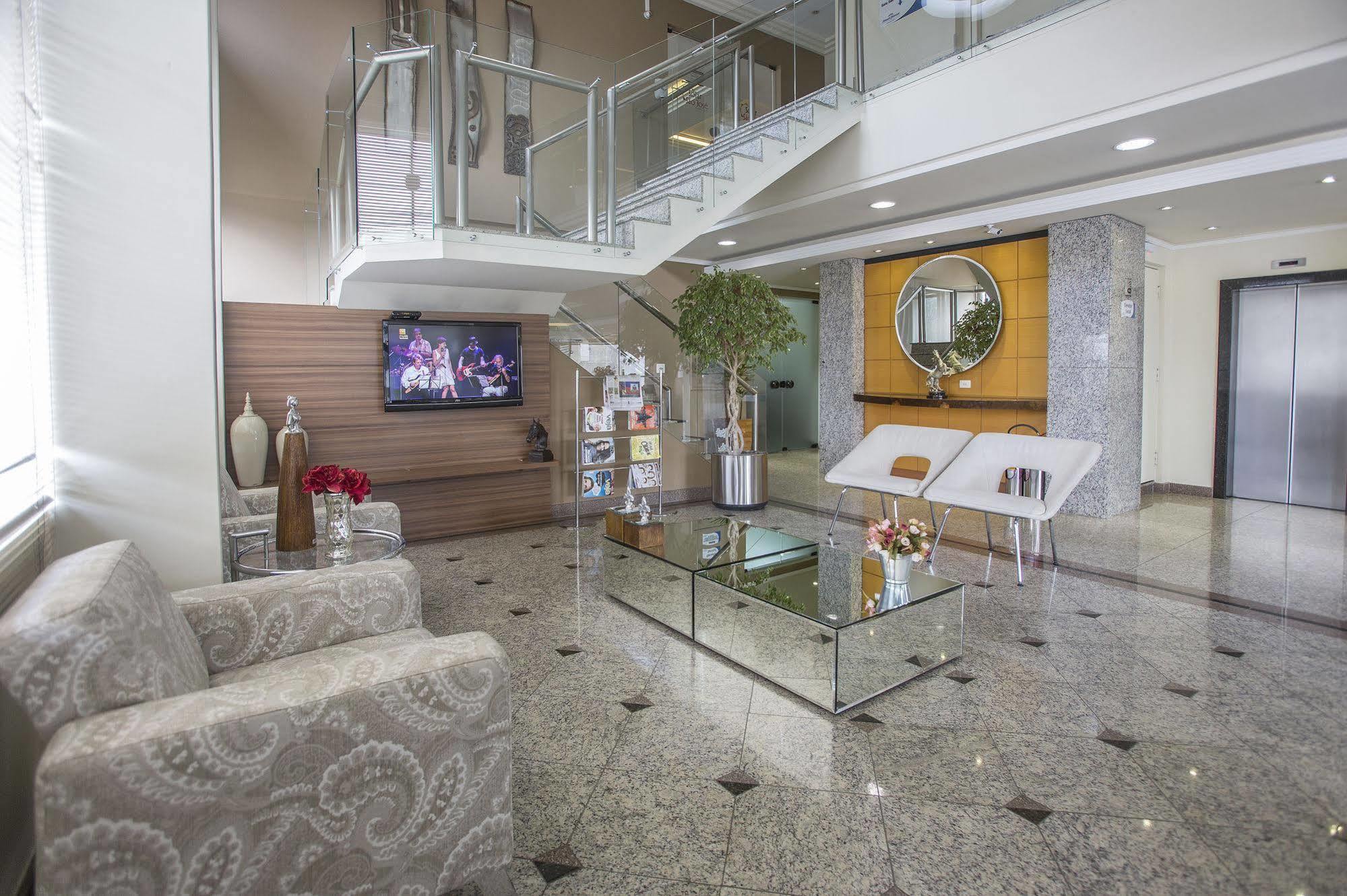 Astron Suites Sao Jose Dos Pinhais By Nobile Eksteriør billede