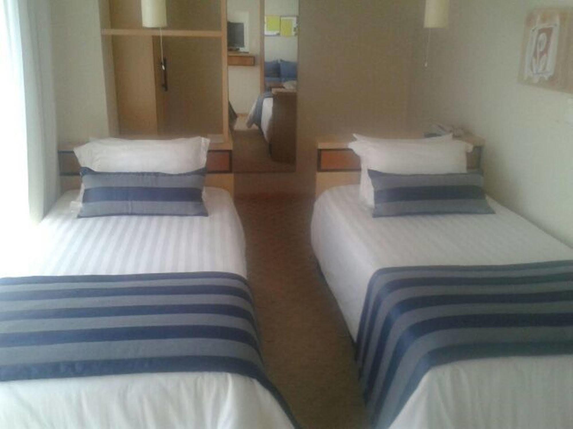 Astron Suites Sao Jose Dos Pinhais By Nobile Eksteriør billede