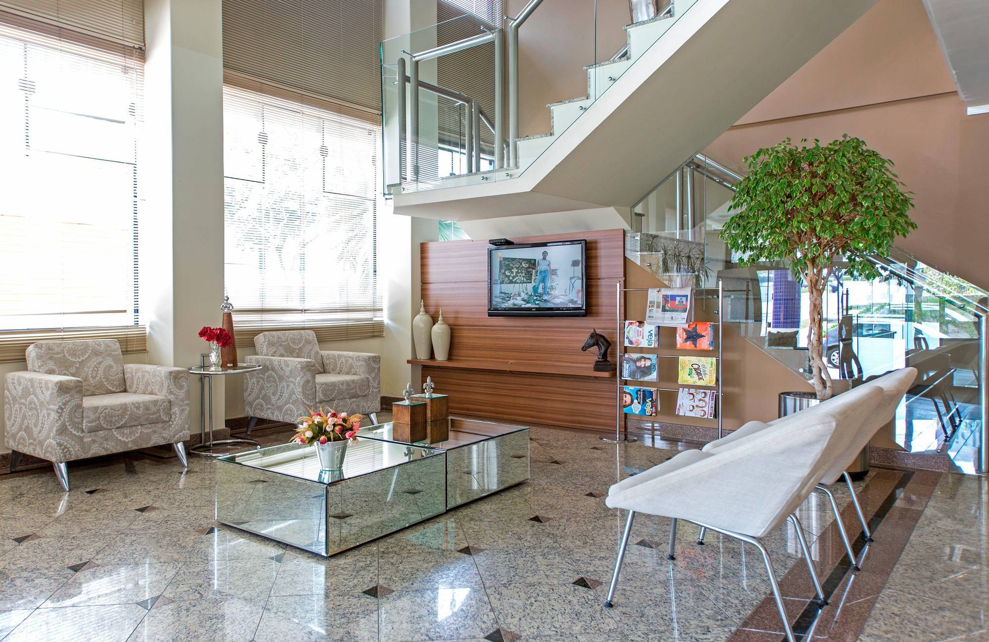 Astron Suites Sao Jose Dos Pinhais By Nobile Eksteriør billede